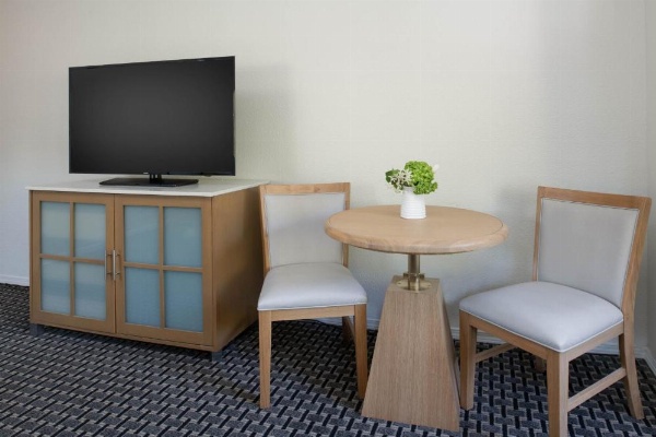 The Lodge At Tiburon image 20