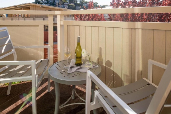 The Lodge At Tiburon image 27