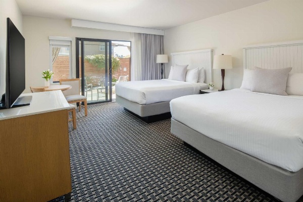 The Lodge At Tiburon image 6