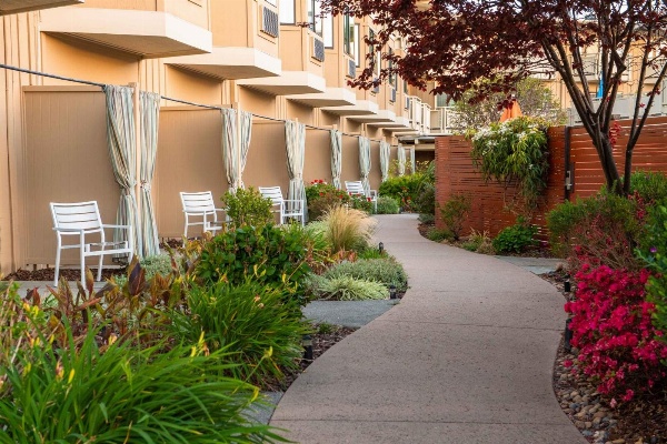 The Lodge At Tiburon image 7